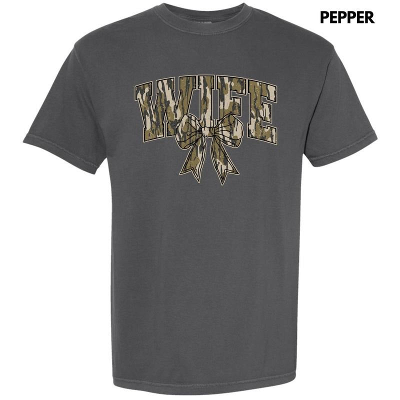 Camo Wife Coquette Comfort Colors 'NLB' T-Shirts