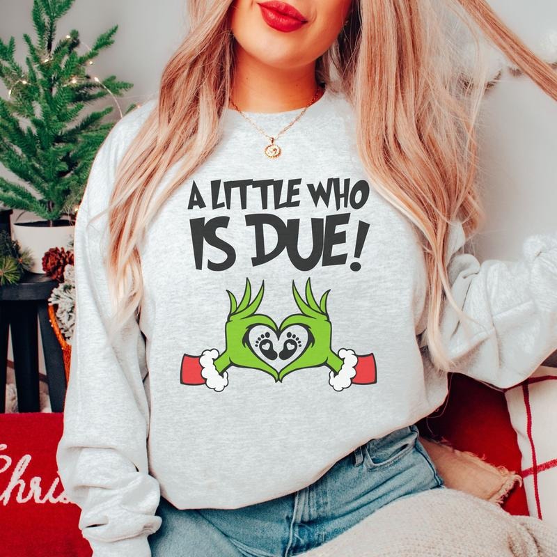 Pregnancy Announcement Maternity Gender Reveal Expecting Xmas Baby Shower T-Shirts