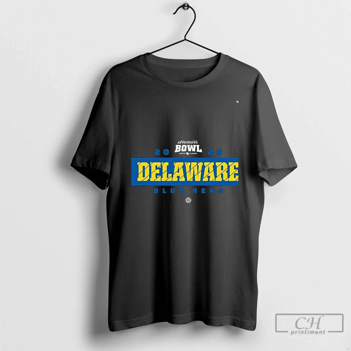 Classic Delaware Blue Hens 2025 68 Ventures Bowl Chriast T-Shirts
