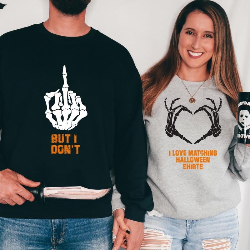 Couples Halloween I Love Matching But I Don'T Skeleton Hands Wife Husband Spooky Season Matching Long Sleeve T-Shirts