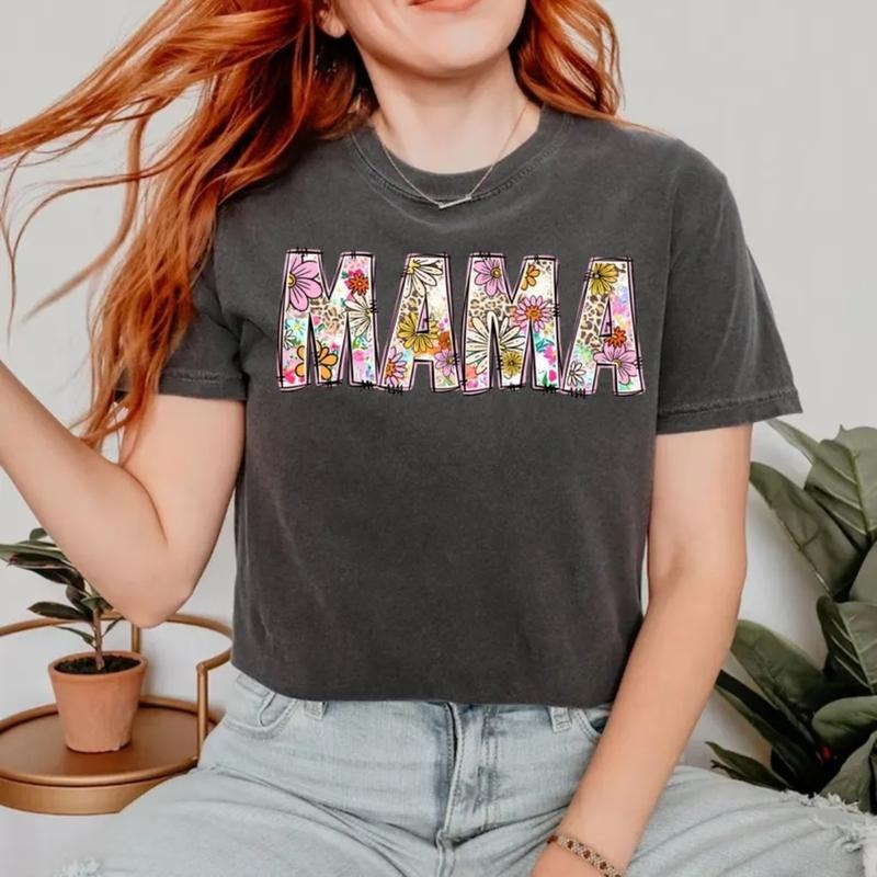 Floral Mama Vintage Mom Shirt Flower Mama Shirt Retro Mom Shirt Top Womenwear T-Shirts