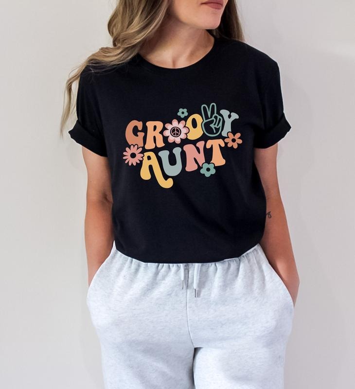 Groovy Aunt Shirt Auntie Shirt Family Groovy Shirts New Aunt Hippie Floral Aunt Party Shirts Family Matching TK43GN T-Shirts