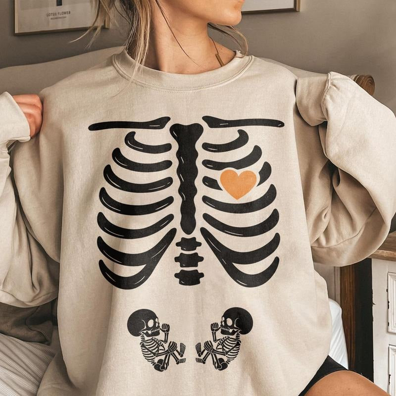 Halloween Skeleton Twins Pregnancy Shirt Funny Maternity Baby Skeletons Cute Spooky Mom Fall T-Shirts
