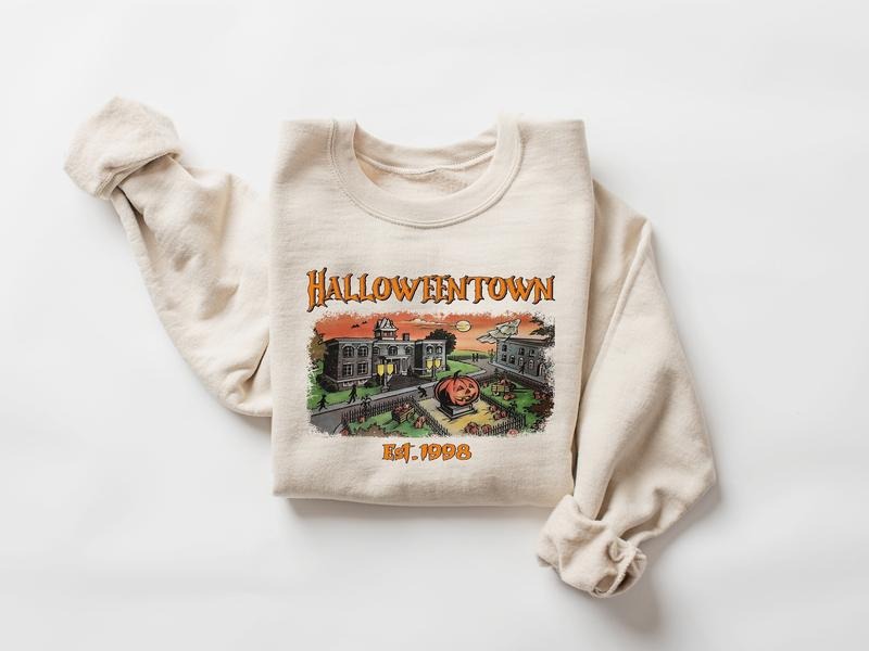 Halloweentown Est 1998 Halloweentown University Retro Halloweentown Fall Vintage Halloween T-Shirts