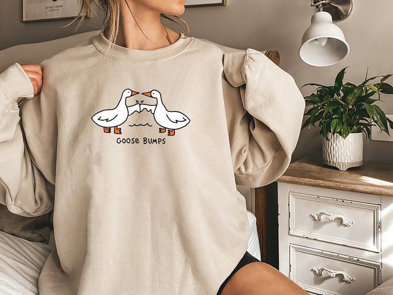 Funny Goose Bump Silly Goose Meme Trend T-Shirts