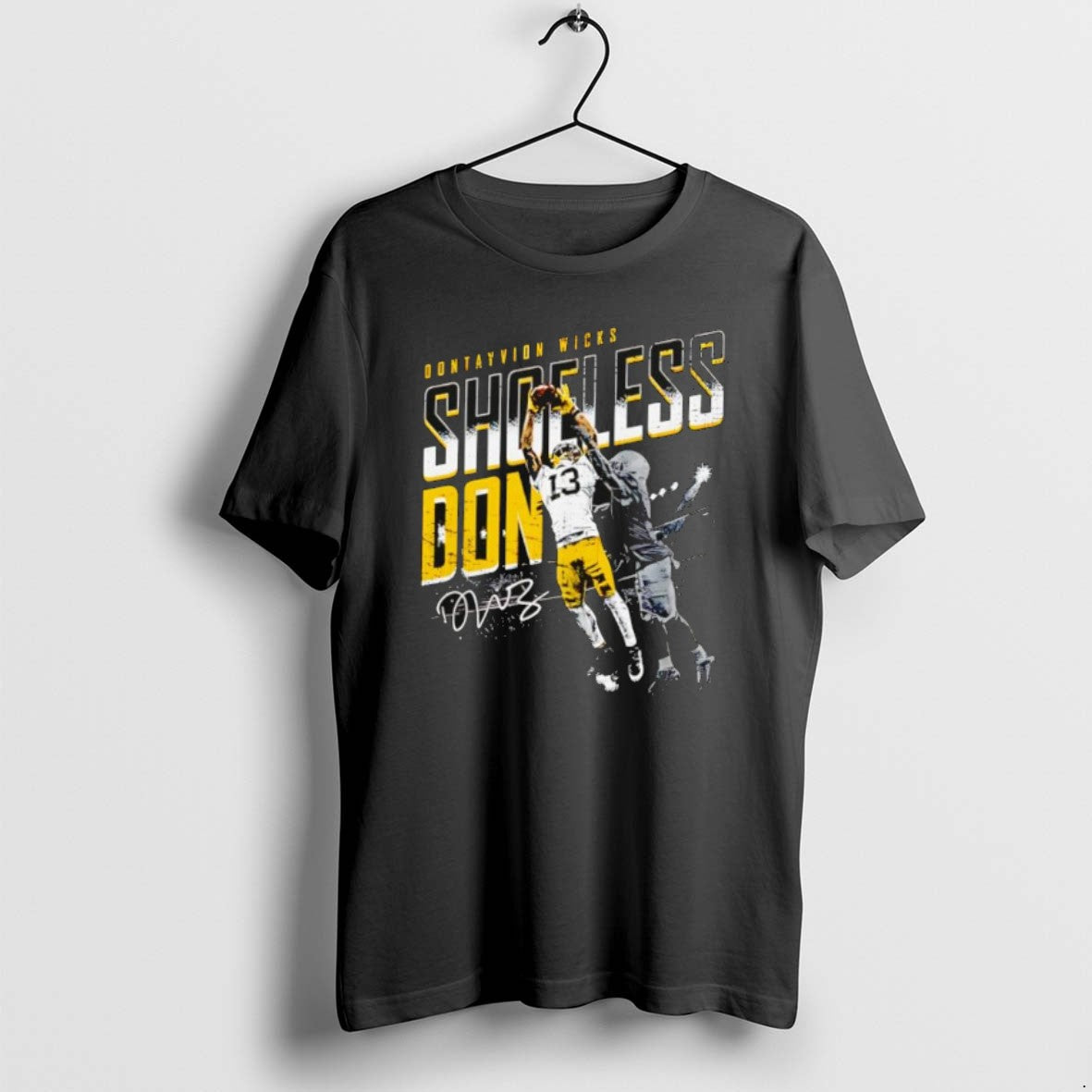 Official Dontayvion Wicks Green Bay Shoeless Catch Signature Retro T-Shirts