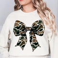 Old School Camo Bow Sweat Shirt Gildan Super Soft T-Shirts