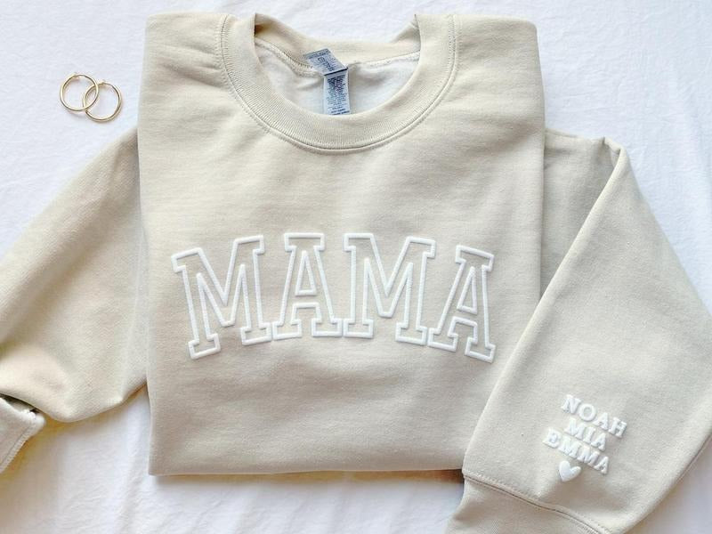Personalized Mama DRG Names Sleeve Mama Puff Print Embrossed Mama DRG Minimalist Cool Mom Girlblack T-Shirts