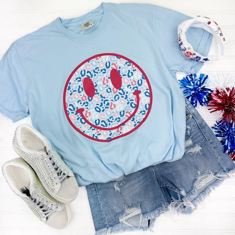 Red Patriotic Cheetah Happy Face Comfort Colors 'NLB' T-Shirts