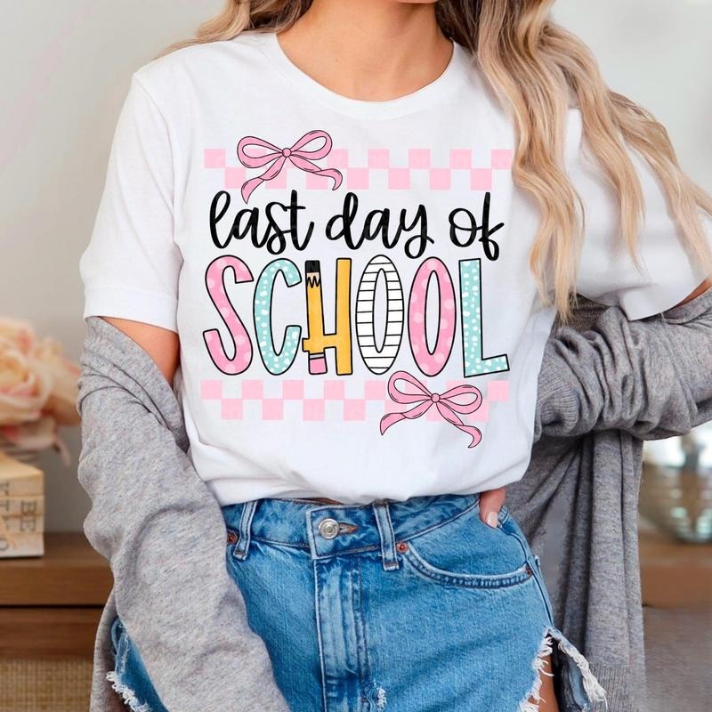 Retro Checkered Last Day School Shirt Teacher Shirt Back School Teacher Teaching Appriciate IW1NO T-Shirts