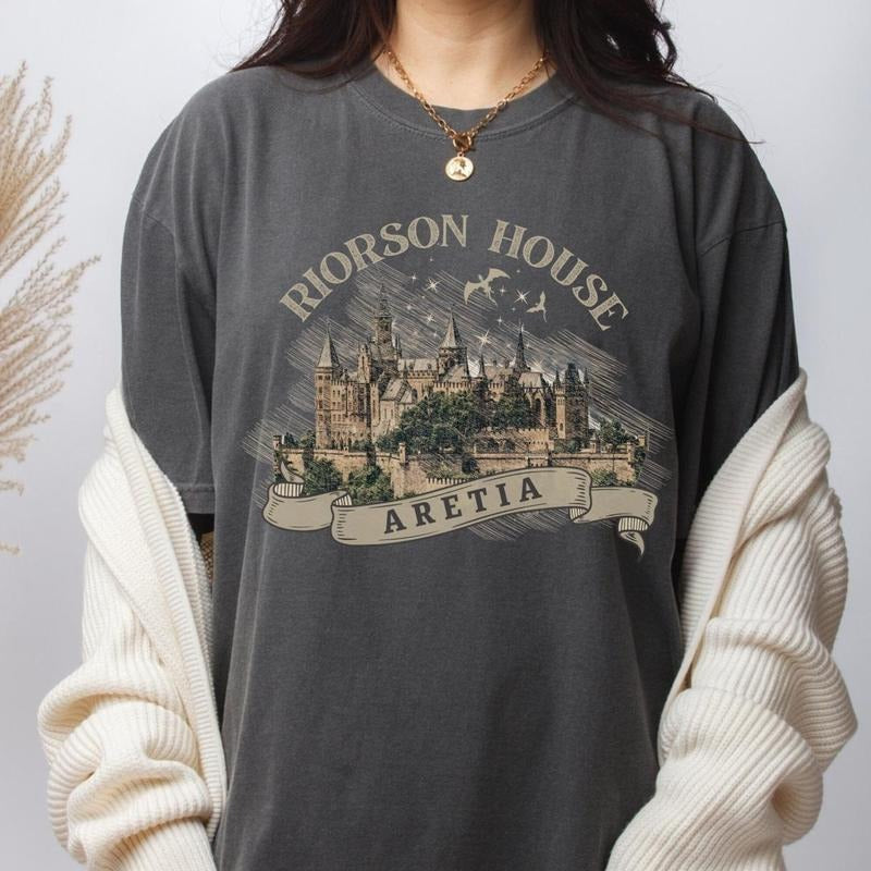 Riorson House Aretia Bookish Shirt Fourth Wing Iron Flame Fan Basgiath Violet Fourth Wing Wing Leader Classic T-Shirts