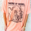 There Goes Teestyle{N002}2 T-Shirts