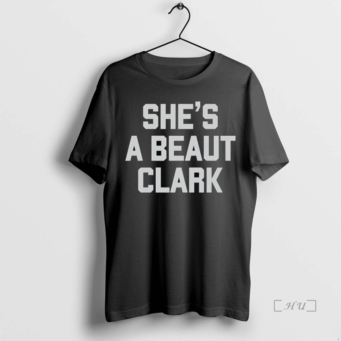 Trending National Lampoons Vacation Shes Beaut Clark T-Shirts