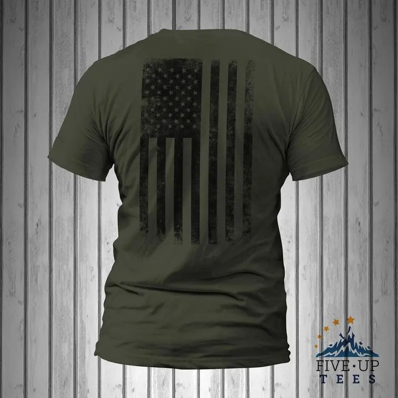 United States America Distressed Black Vertical USA Flag Casual T-Shirts