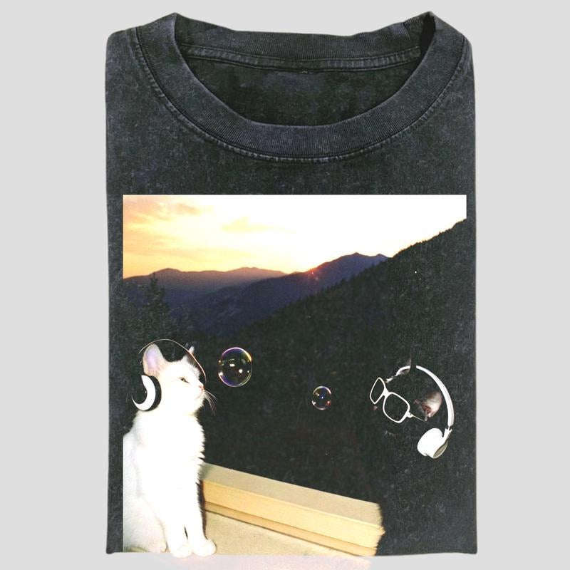 Vintage Chill Cat Duo Sunset Headphones Meme Shirt Funny Pet Menswear Womenswear Top T-Shirts