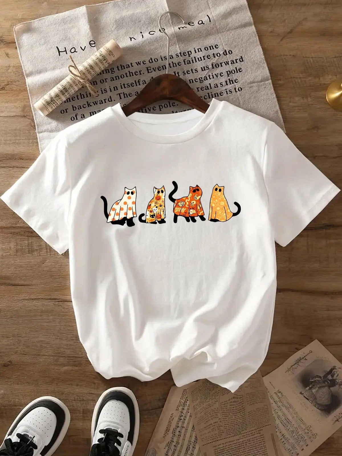 Cat Print Round Neck Casual Short Sleeve Crew Neck All Seasons Top Daily T-Shirts