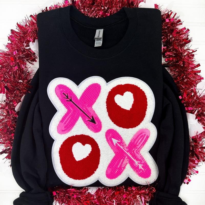 XOXO Chenille Sequin Patch BLACK T-Shirts
